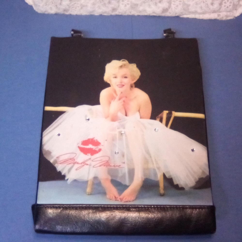 Handbag Purse Marilyn Monroe Small Shoulder Strap Included Worn Bottom Edges